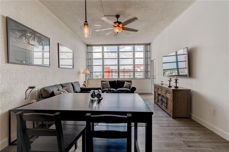 Image 12 of 28 For 1301 Miami Gardens Dr  1721w