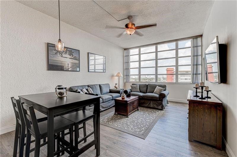 Image 14 of 28 For 1301 Miami Gardens Dr  1721w