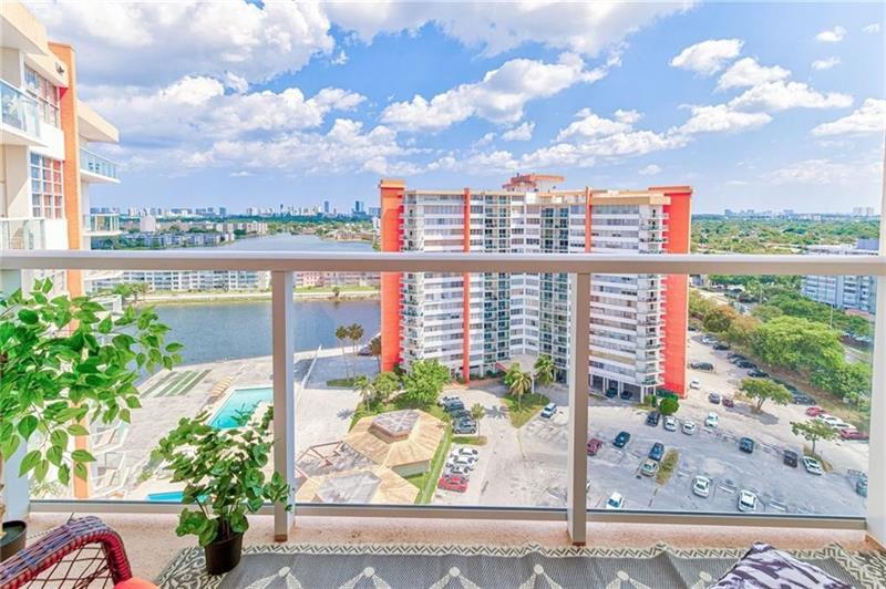 Image 26 of 28 For 1301 Miami Gardens Dr  1721w