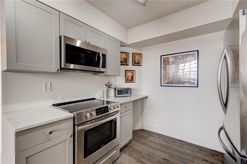 Image 9 of 28 For 1301 Miami Gardens Dr  1721w