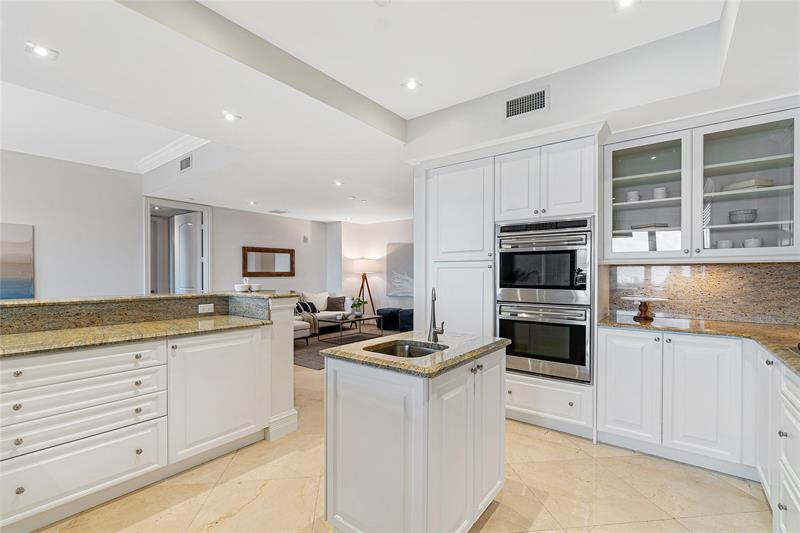 Image 21 of 64 For 1 Ocean Blvd  402