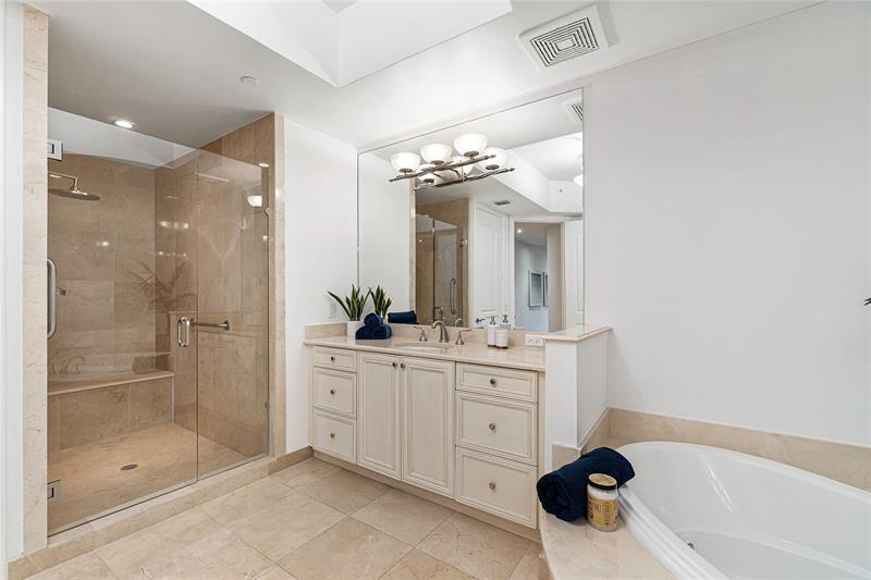 Image 28 of 64 For 1 Ocean Blvd  402