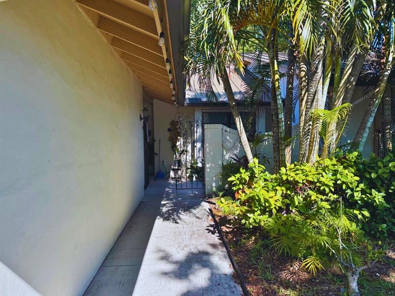 Image 4 of 5 For 3465 Spring Bluff Pl  18