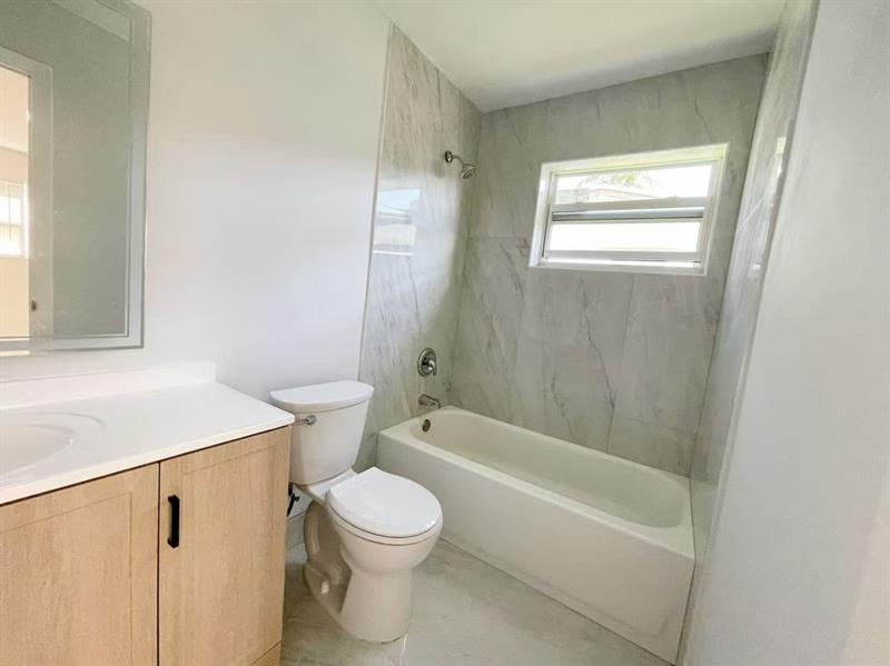 Image 5 of 12 For 7750 Atlanta St