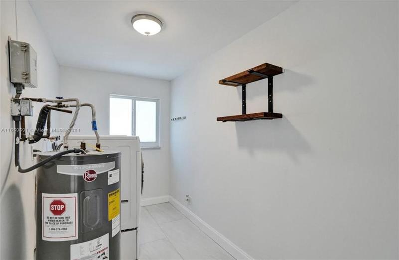 Image 16 of 52 For 11280 40th St