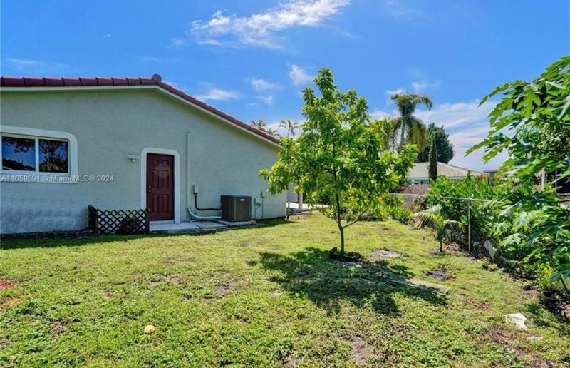 Image 43 of 52 For 11280 40th St