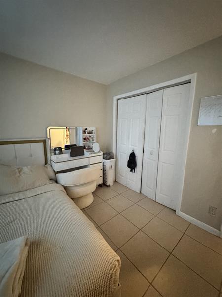 Image 11 of 15 For 101 41st St  17a