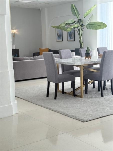 Image 20 of 31 For 3140 Ocean Dr  610