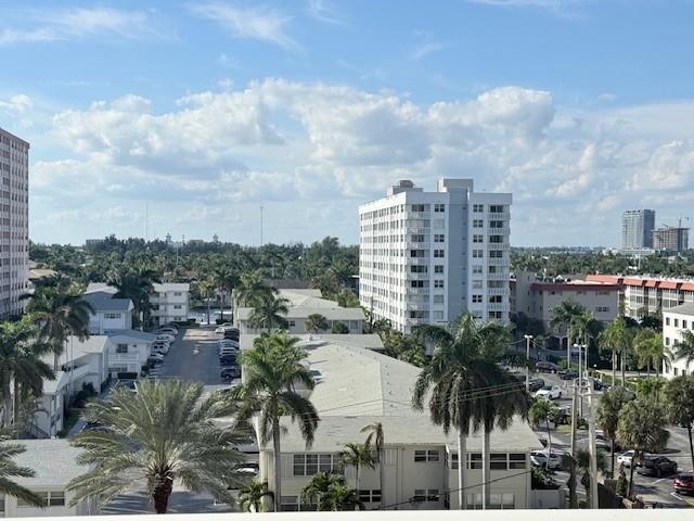 Image 23 of 31 For 3140 Ocean Dr  610