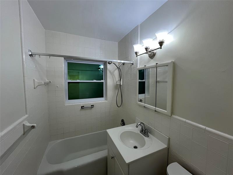 Image 16 of 23 For 1636 18th St