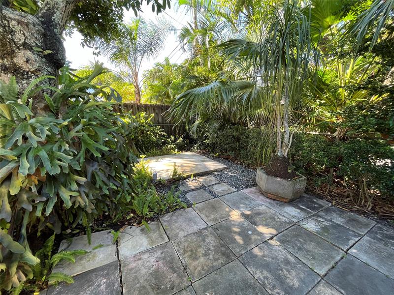 Image 20 of 23 For 1636 18th St