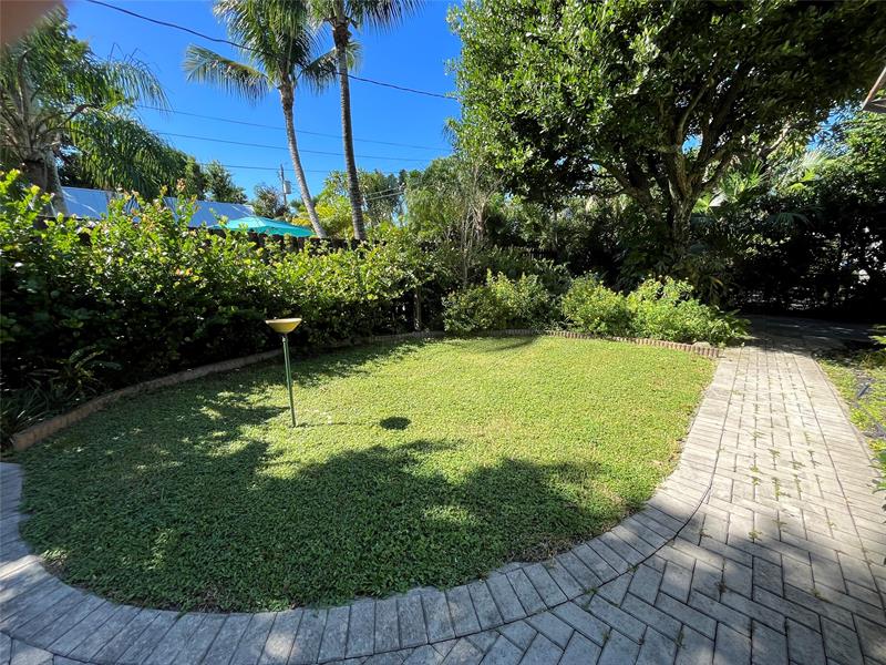 Image 22 of 23 For 1636 18th St