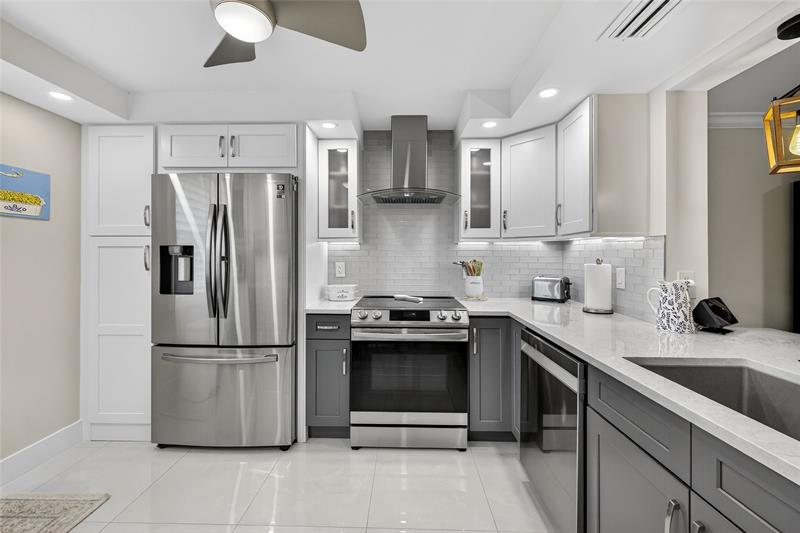 Image 3 of 45 For 3306 Aruba Way  B2