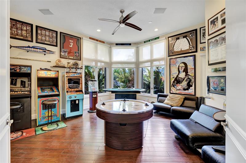 Image 17 of 61 For 7272 62nd Ter