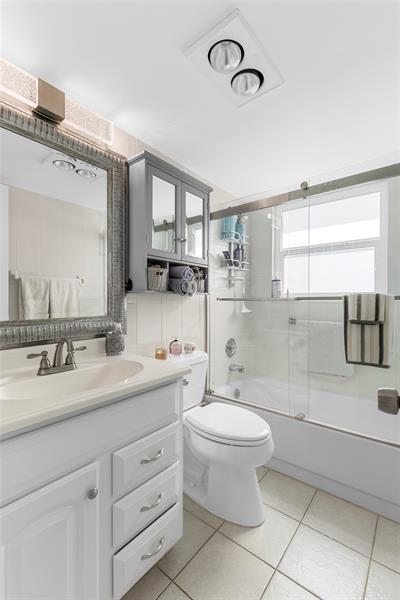 Image 24 of 67 For 4073 Harwood F 4073