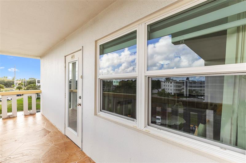 Image 29 of 67 For 4073 Harwood F 4073