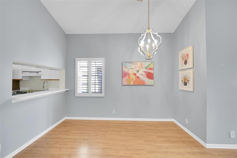 Image 17 of 36 For 5307 Buckhead Cir  203