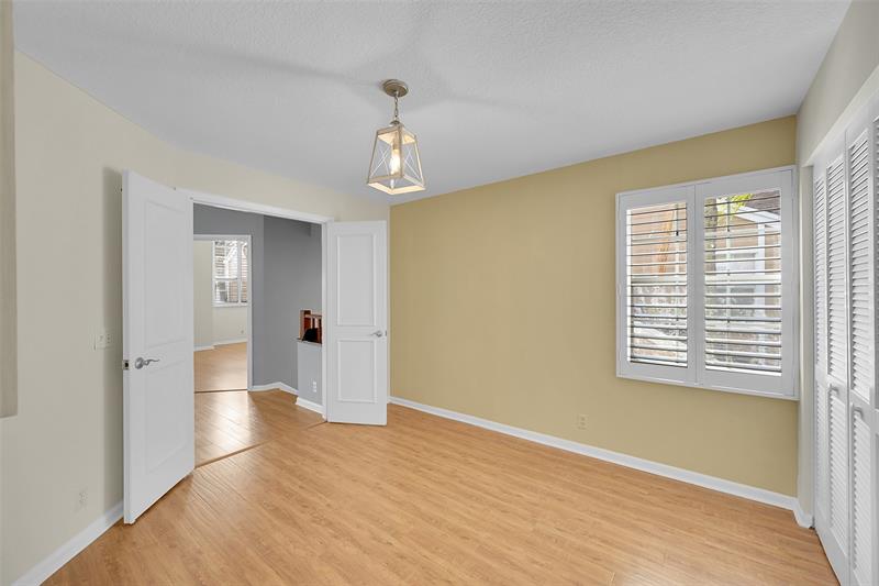 Image 23 of 36 For 5307 Buckhead Cir  203