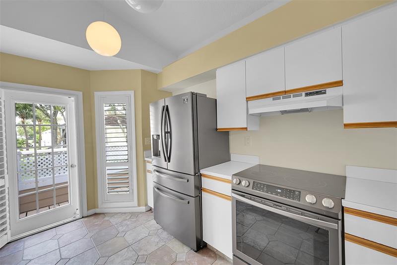 Image 8 of 36 For 5307 Buckhead Cir  203