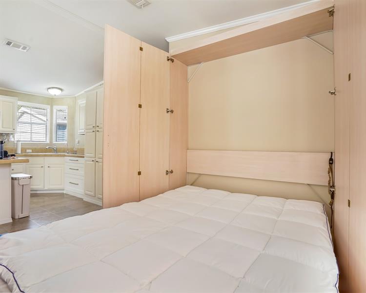 Image 33 of 40 For 1911 87th Ter