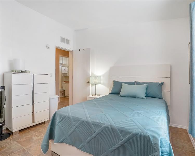 Image 6 of 40 For 1911 87th Ter