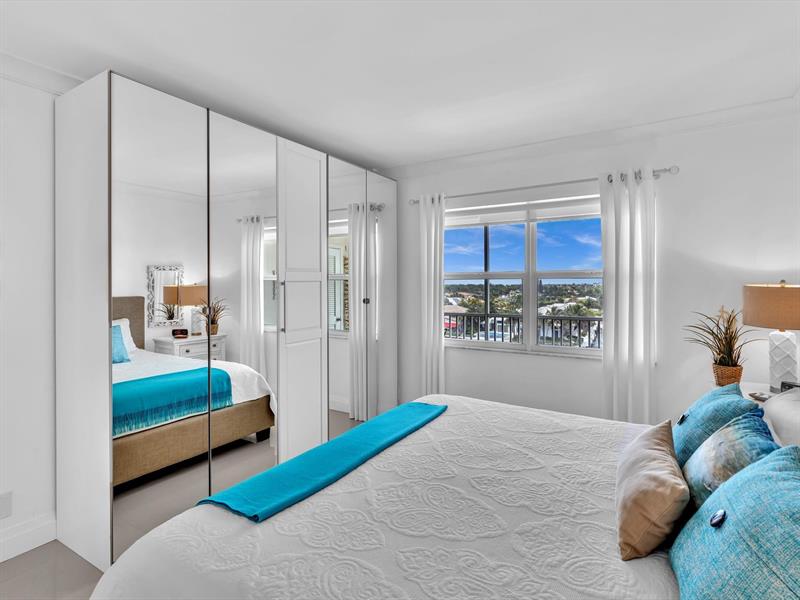 Image 19 of 50 For 3100 Ocean Boulevard  712