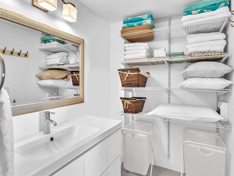 Image 23 of 50 For 3100 Ocean Boulevard  712