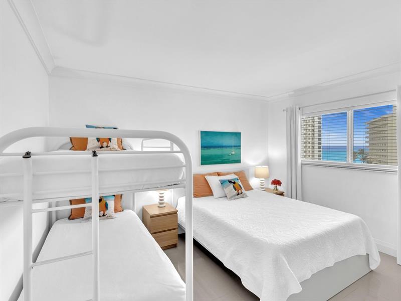 Image 26 of 50 For 3100 Ocean Boulevard  712