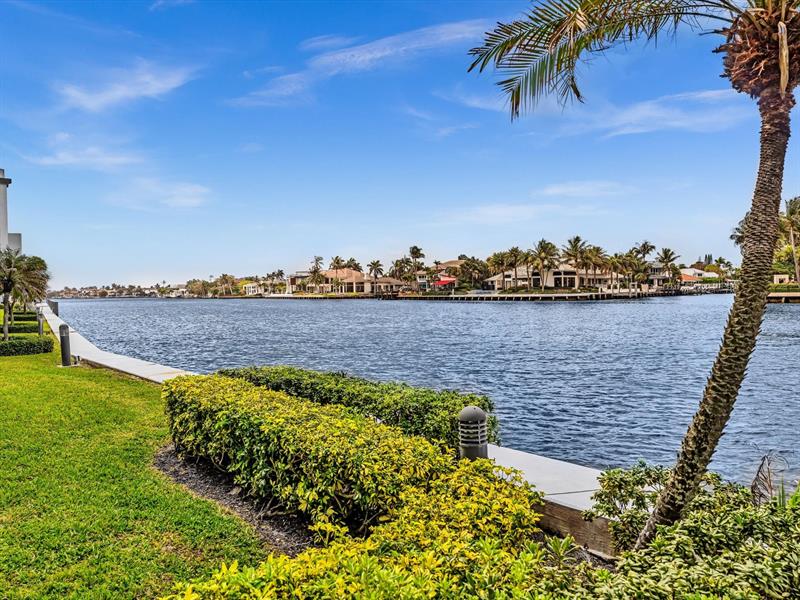 Image 38 of 50 For 3100 Ocean Boulevard  712