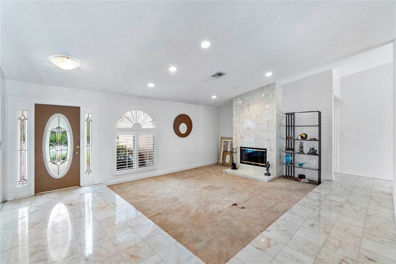 Image 7 of 14 For 233 119th Ln