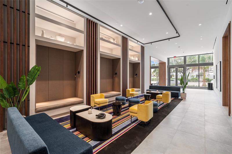 Image 10 of 20 For 1770 Young Cir 1006