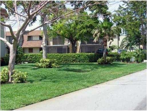 Image 2 of 10 For 1205 Flagler Ave  404