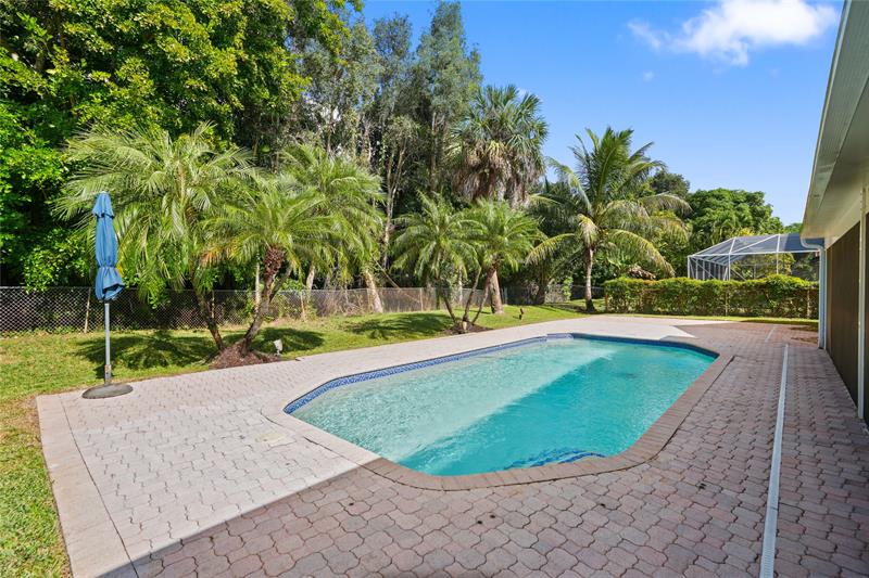 Image 9 of 54 For 19775 10th St