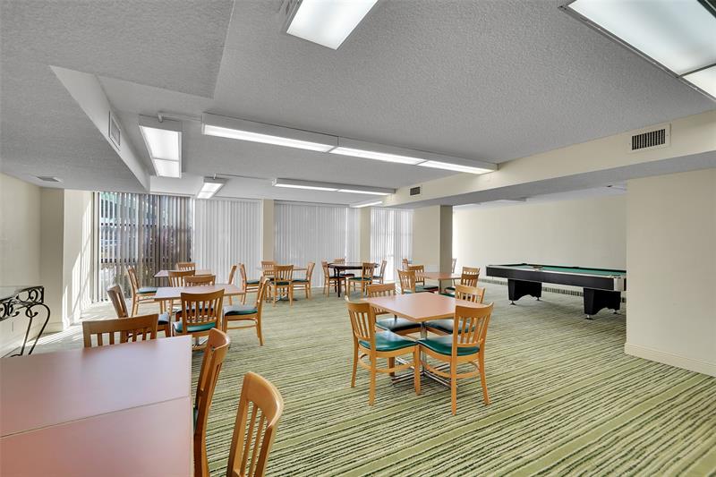 Image 25 of 31 For 1000 Parkview Dr  306