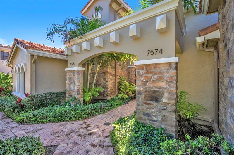 Image 24 of 69 For 7574 Old Thyme Ct  9d