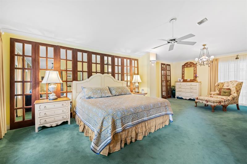 Image 13 of 21 For 3951 56th Ct