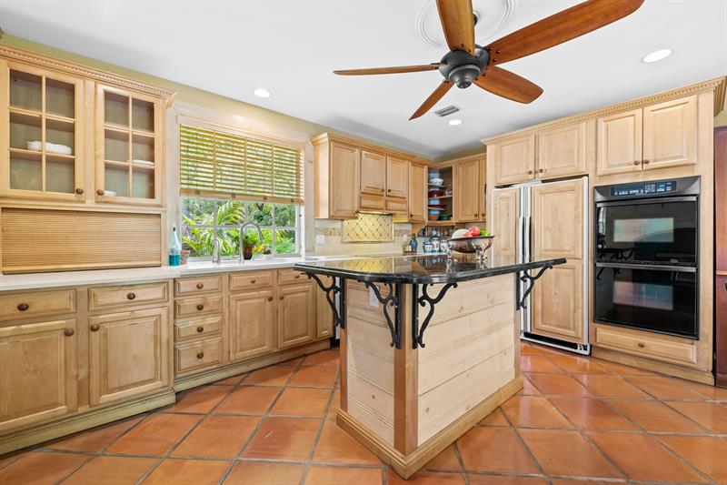 Image 6 of 21 For 3951 56th Ct