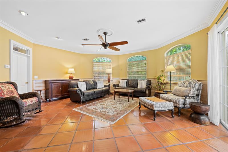 Image 8 of 21 For 3951 56th Ct