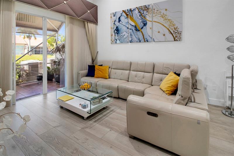 Image 5 of 26 For 5095 Madison Lakes Circle E