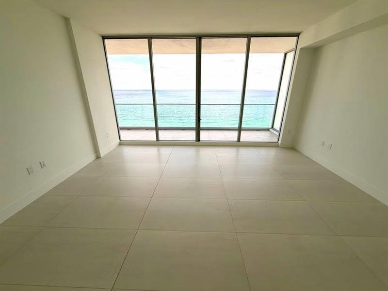 Image 28 of 57 For 151 Seabreeze Blv  E-1204