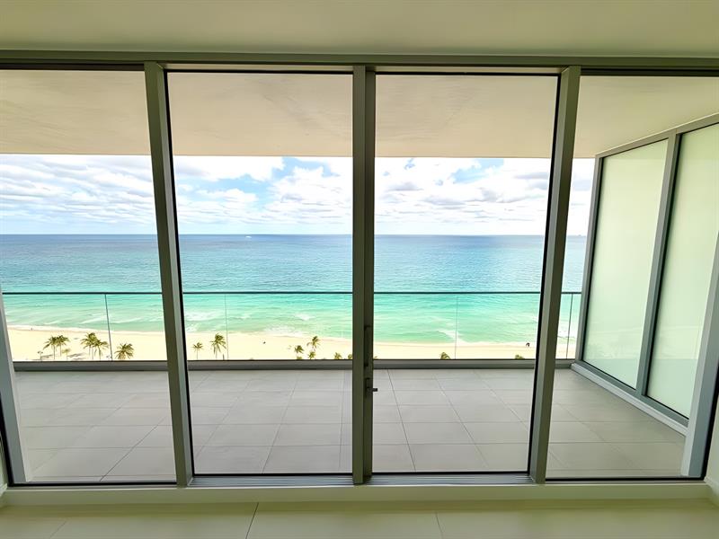 Image 31 of 57 For 151 Seabreeze Blv  E-1204