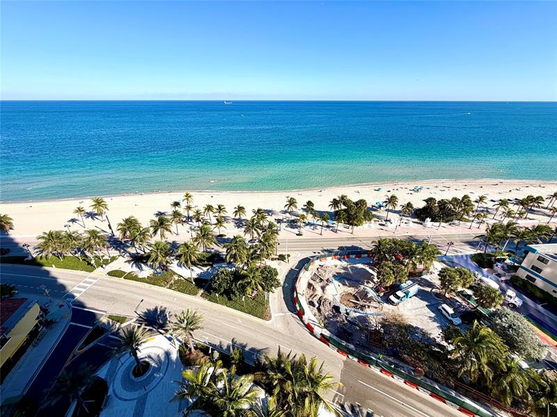 Image 46 of 57 For 151 Seabreeze Blv  E-1204