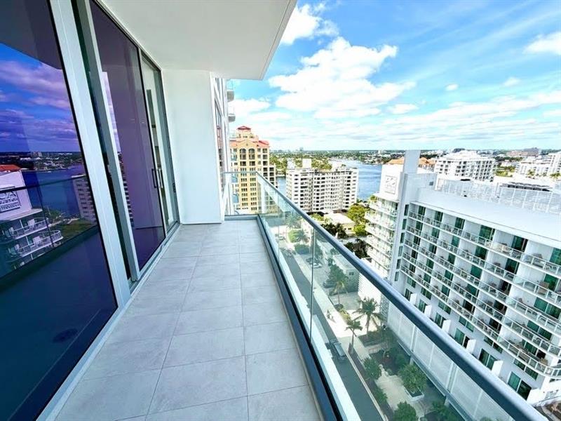 Image 51 of 57 For 151 Seabreeze Blv  E-1204