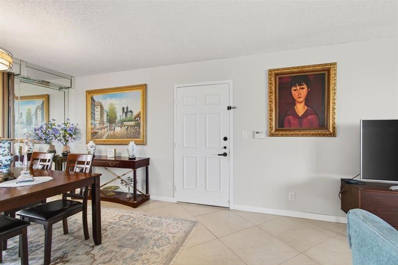 Image 10 of 90 For 7145 Promenade Drive  602