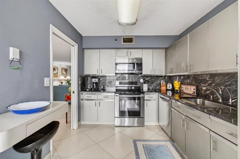 Image 34 of 90 For 7145 Promenade Drive  602