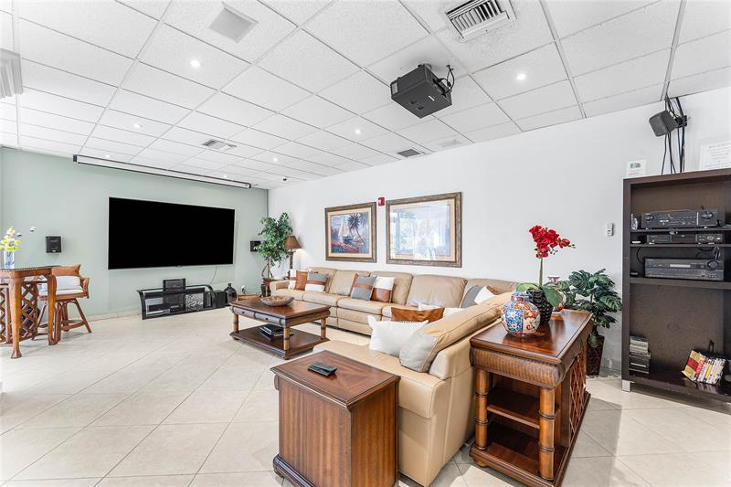 Image 29 of 37 For 800 20th Avenue  206