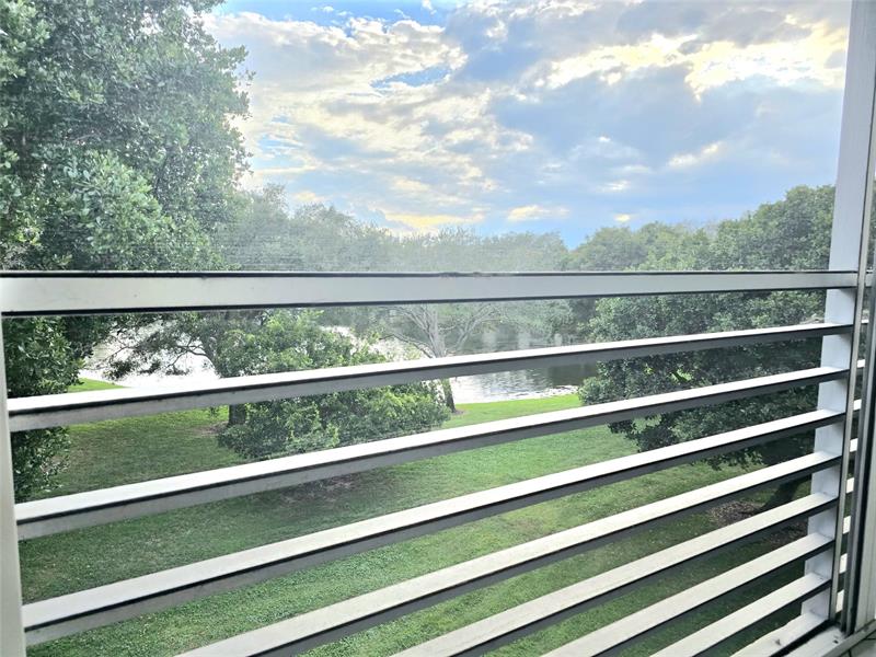 Image 9 of 41 For 2305 Lucaya Lane  B4