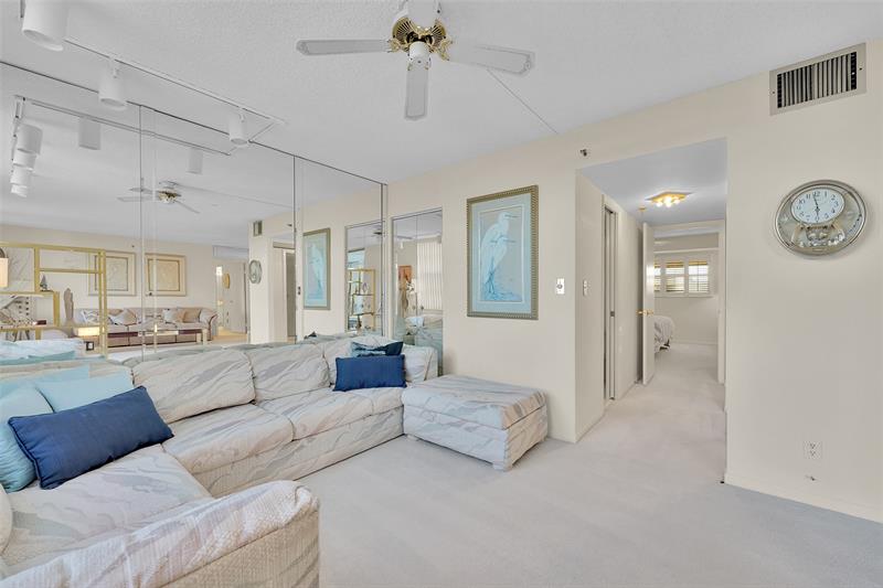 Image 13 of 53 For 5340 2nd Ave  Ph-26