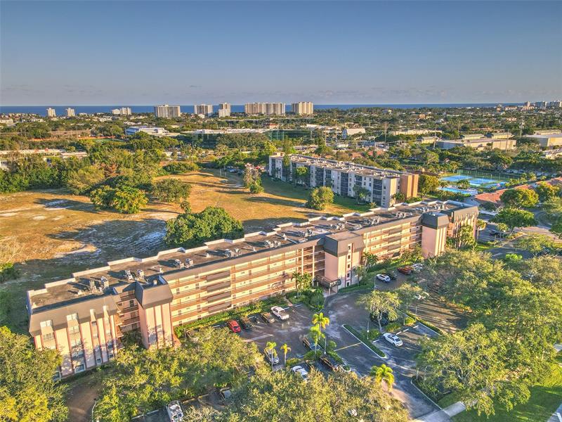 Image 44 of 53 For 5340 2nd Ave  Ph-26