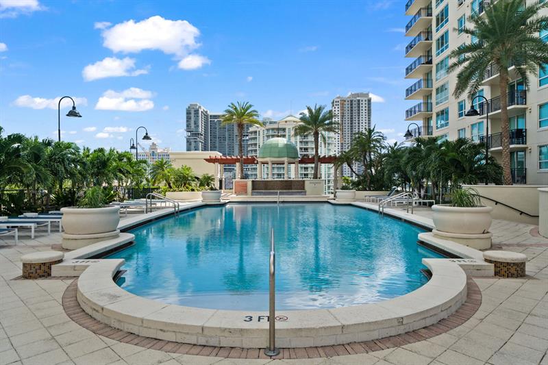 Image 44 of 49 For 610 Las Olas Blvd  1621